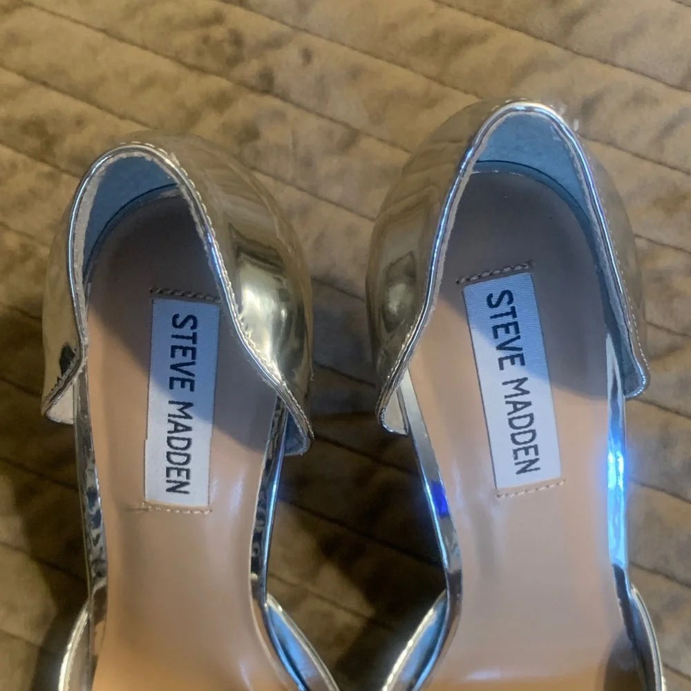 Steve Madden Metallic Silver Heels - Picture 5 of 5